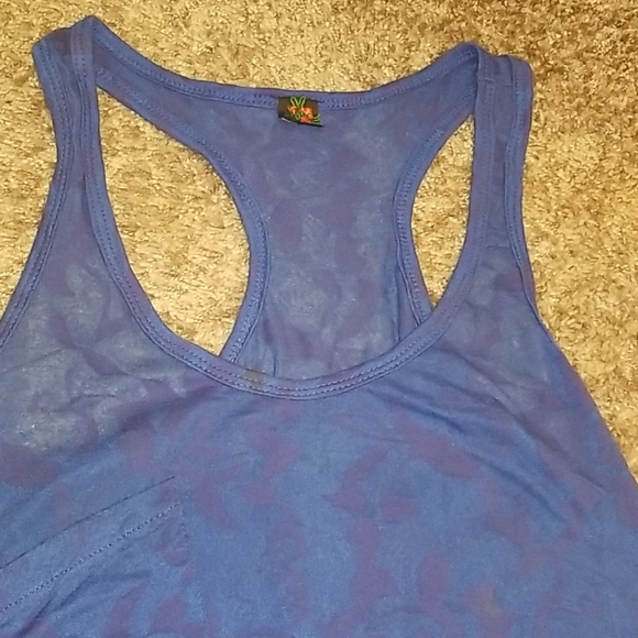 Tank top - Picture 2 of 3